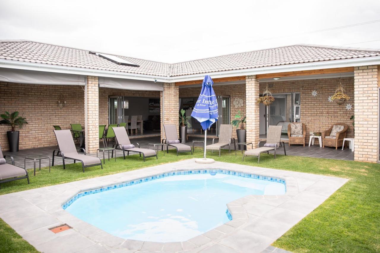 Settle Inn Self Catering Units كولشستر المظهر الخارجي الصورة